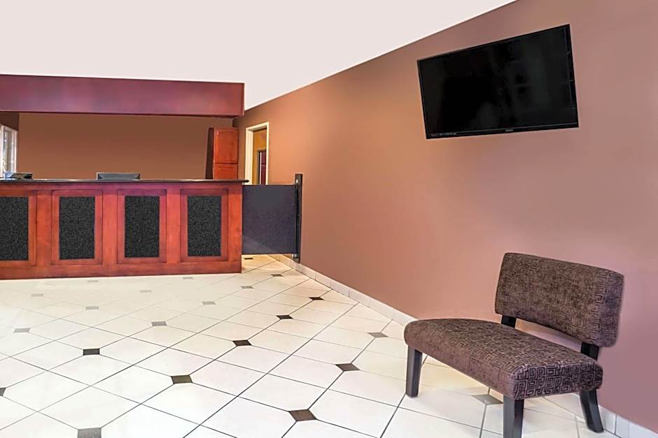 Casa Blanca Hotel & Suites Orange SR-55 Freeway, Near Honda Center, Chapman University, Disneyland