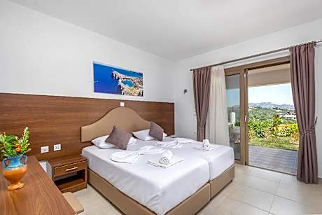 2-Bedroom Deluxe Suite with Private Pool