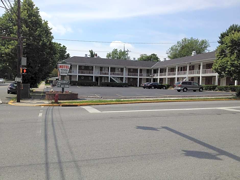 Motel Town House