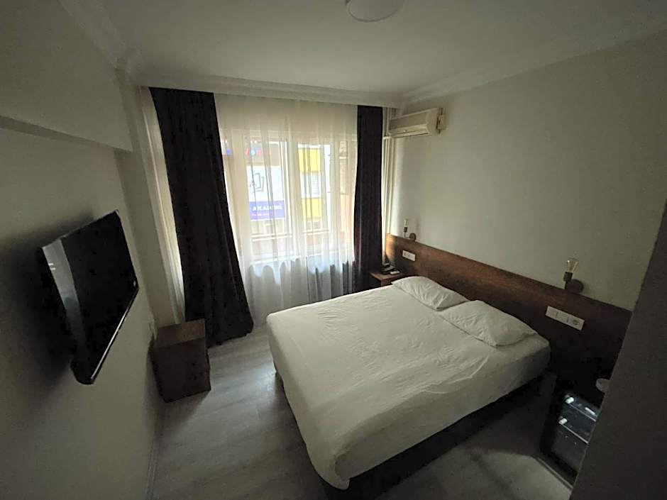 Altinnal Hotel