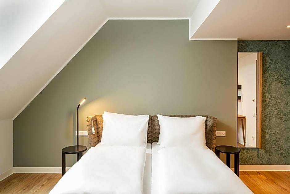 elaya hotel regensburg city center, Trademark by Wyndham