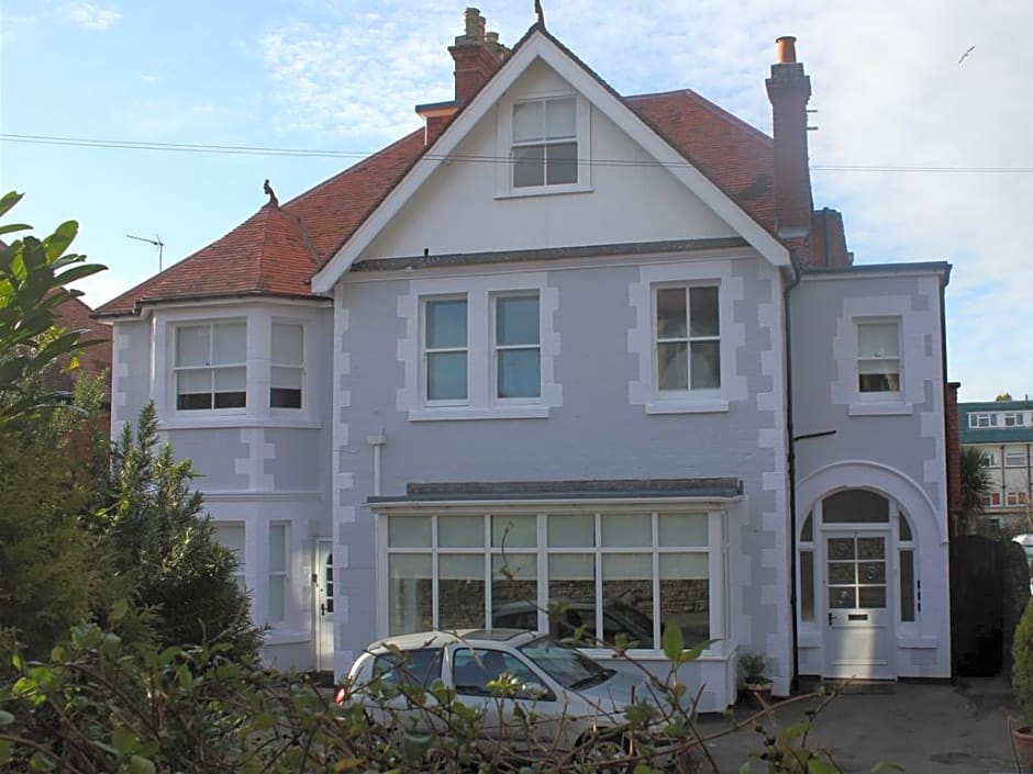 Beachcomber Holiday Apartments