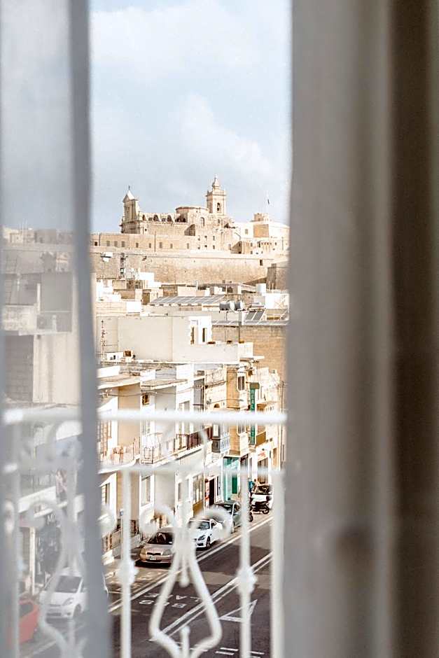 Townhouse17 Boutique Bed & Breakfast