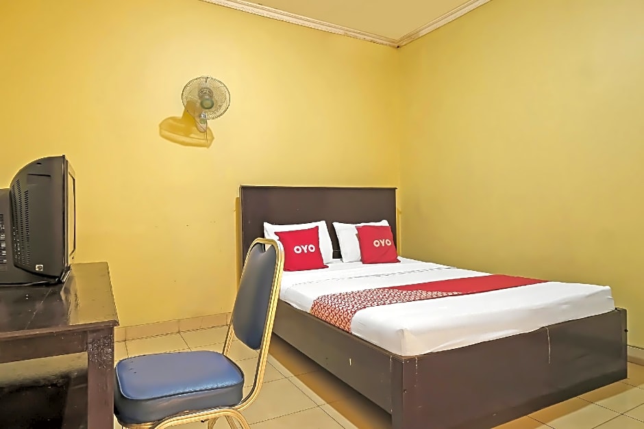 OYO 92485 Hotel Family