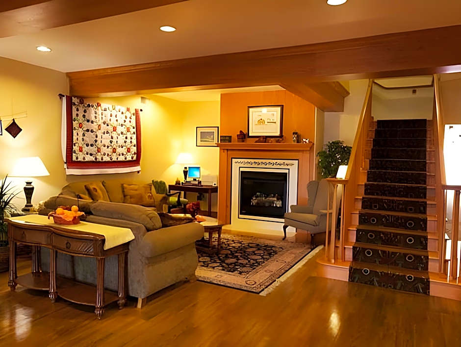Lancaster Inn & Suites