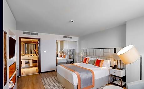 Junior King Suite with Sofa Bed and Ocean View