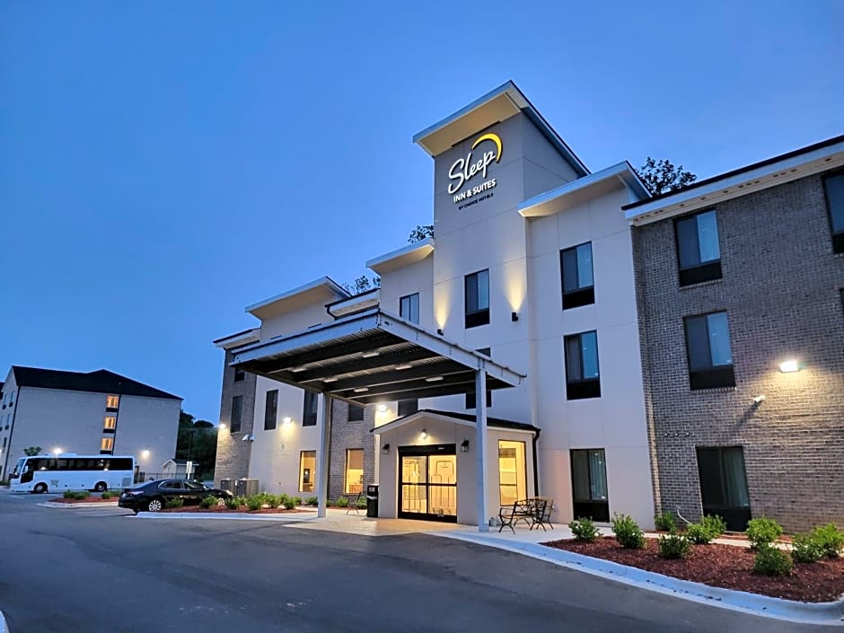 Sleep Inn & Suites - Coliseum Area