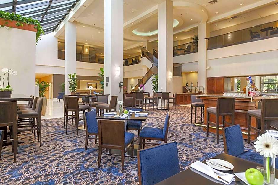 Embassy Suites By Hilton Hotel Santa Clara-Silicon Valley