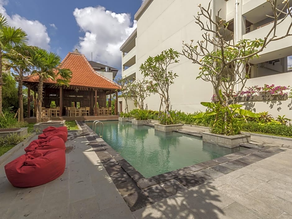 Hotel Dafam Savvoya Seminyak