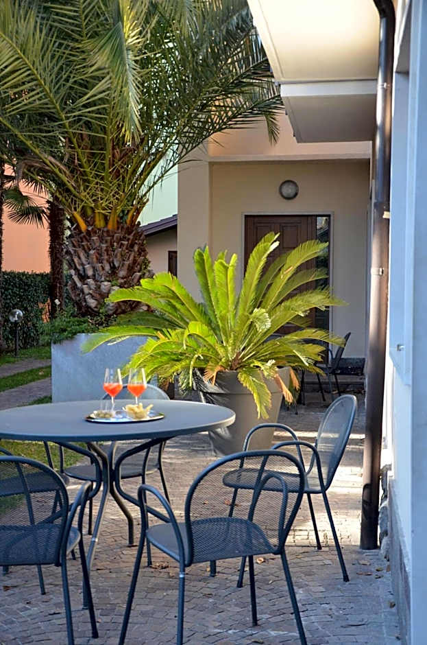 Villa Phoenix - Lake Apartments