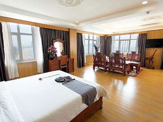 Hoang Yen Hotel 1