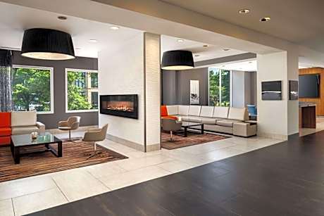 Embassy Suites by Hilton Washington DC Chevy Chase Pavilion