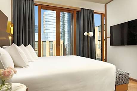 Junior Suite Room with Extra Bed - City View