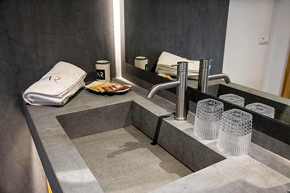 Aura Relais