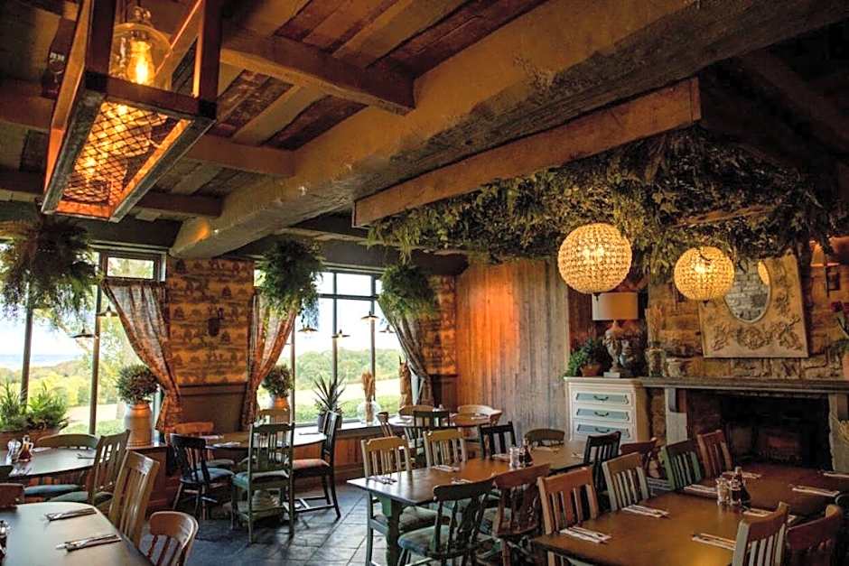 The Nest At The Woodmans Arms