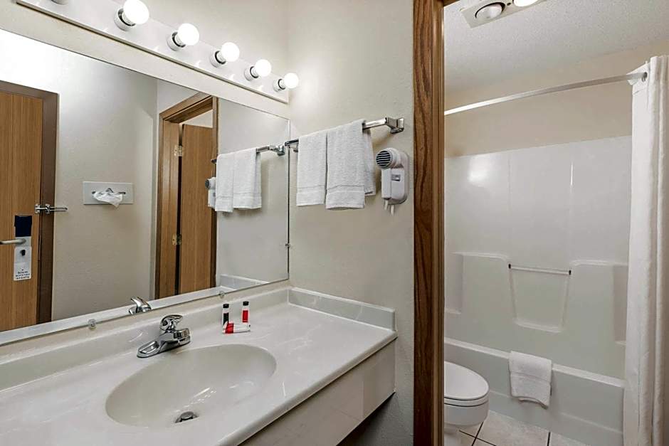 Days Inn by Wyndham Atlantic