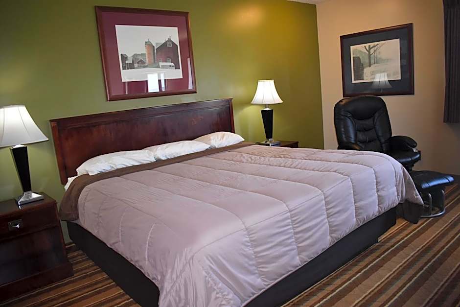 Heartland Hotel & Suites