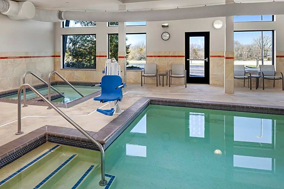 Holiday Inn Express Moline - Quad Cities Area By IHG