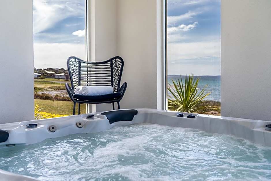 Saltwater - Absolute Oceanfront, Fire Pits, some Villas with Hot Tubs and Sauna