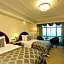 Zhongwei Green Lake Hotel Kunming