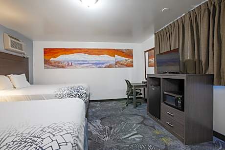 Queen Room with Two Queen Beds - Non-Smoking