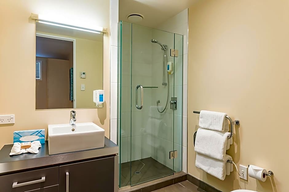 Edgewater Palms Apartments