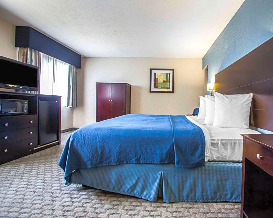 Quality Inn & Suites Ankeny-Des Moines