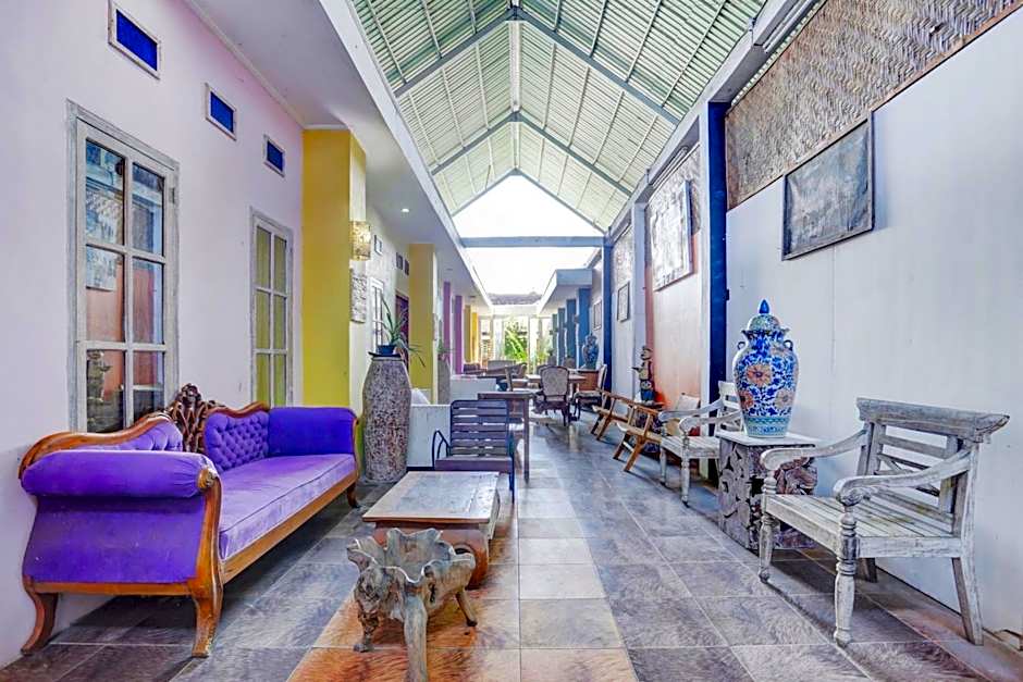 OYO 90363 Nira Guest House Sanur Bali
