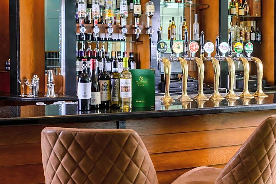 Shearwater Hotel & Spa