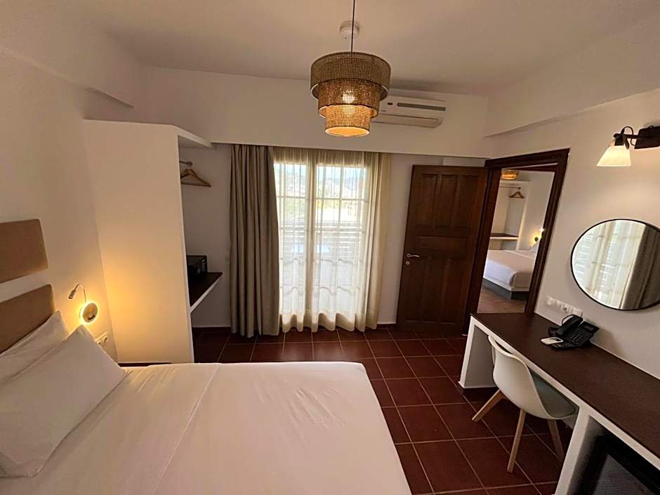 Skopelos Holidays Hotel