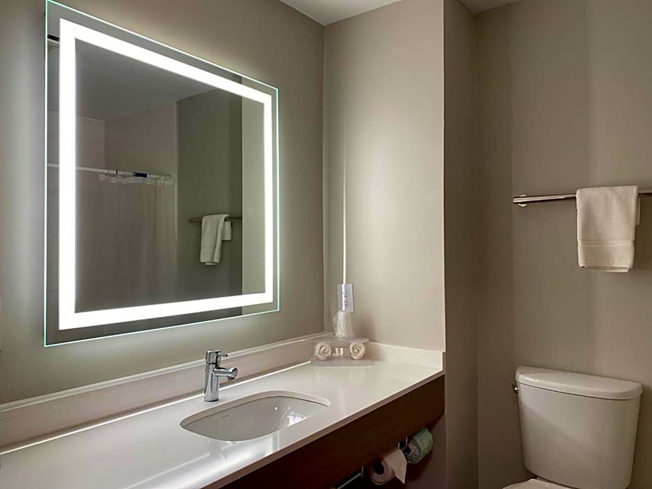 Photo 1 of 4 of 2 Bedroom Suite