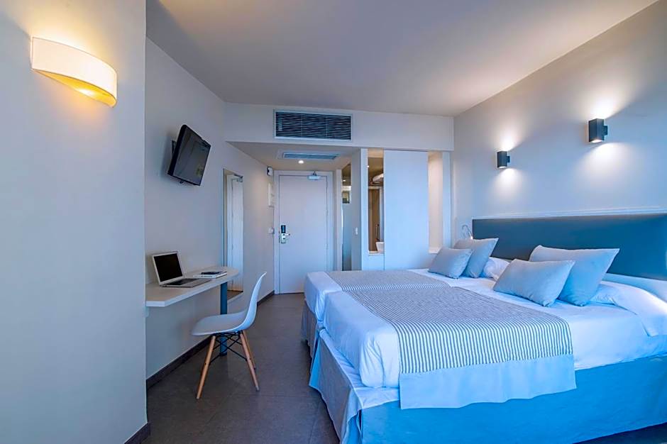 Hotel El Puerto by Pierre Vacances