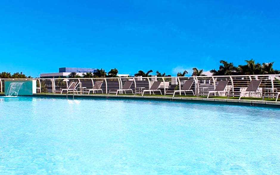 Nuvo Suites Hotel - Miami / Doral