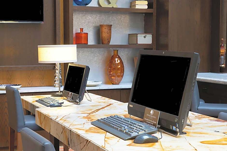 DoubleTree Suites by Hilton Hotel Philadelphia West
