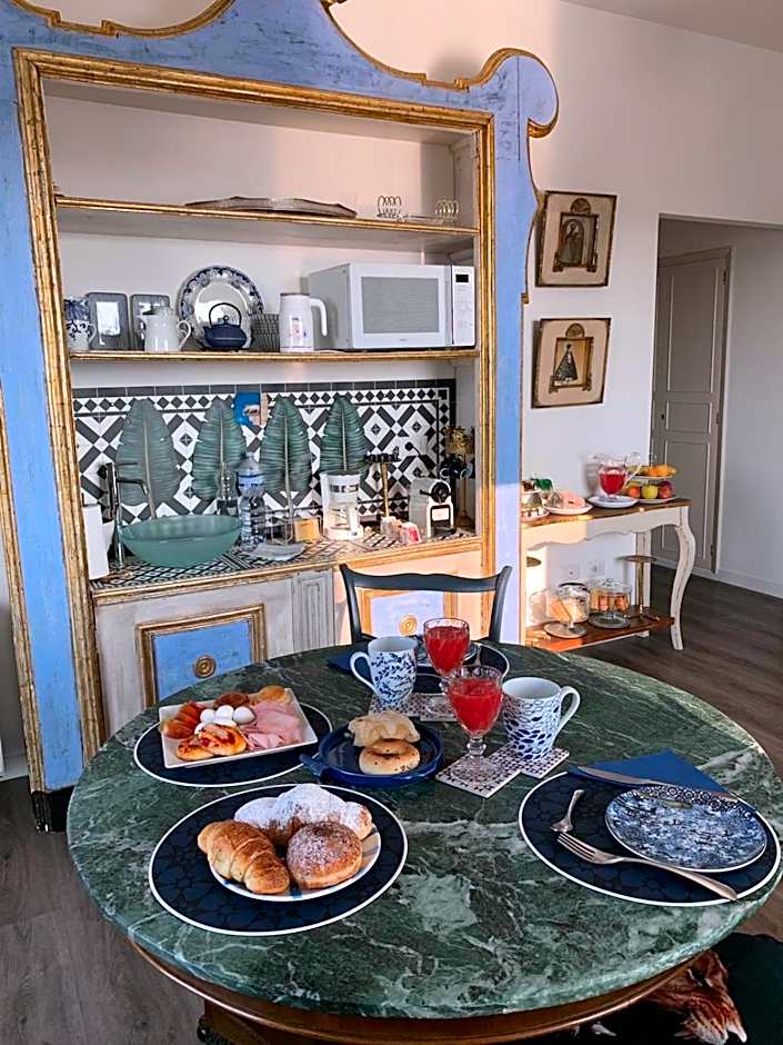 Eleventh Floor Suites