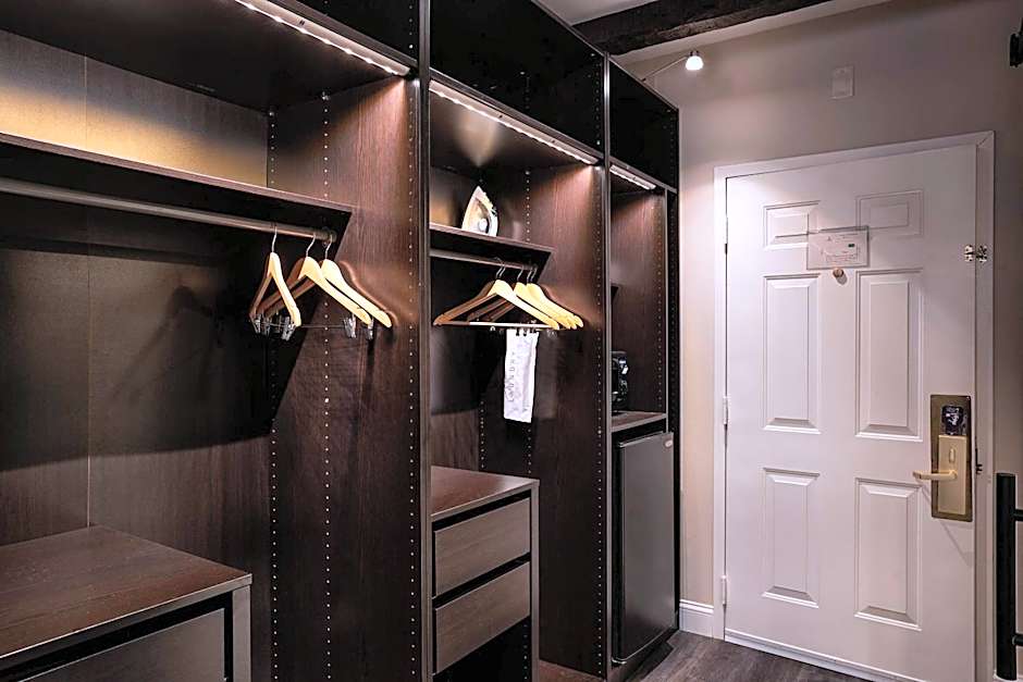 The Century House, an Ascend Collection Hotel