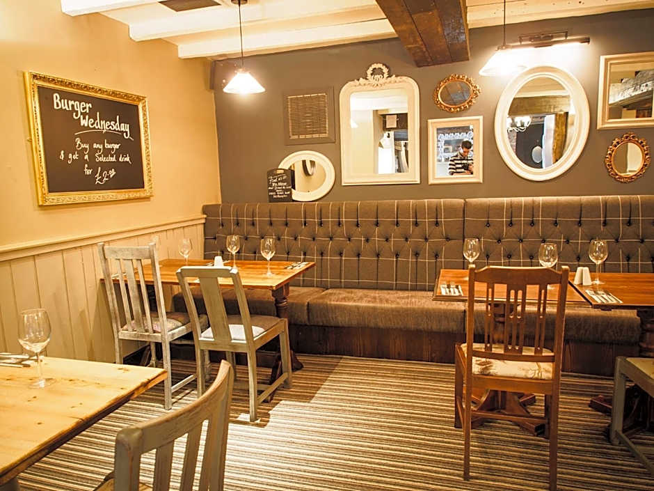 Crossroads by Chef & Brewer Collection