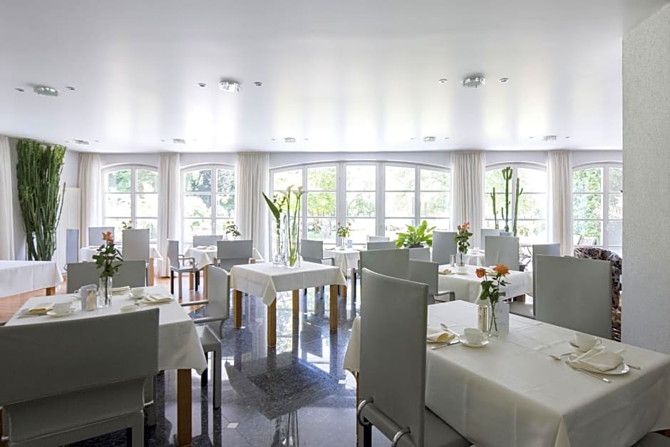 ArtVilla am See - offen April bis 18 Oktober 2025
