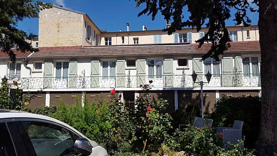 Hôtel du Cheval Rouge