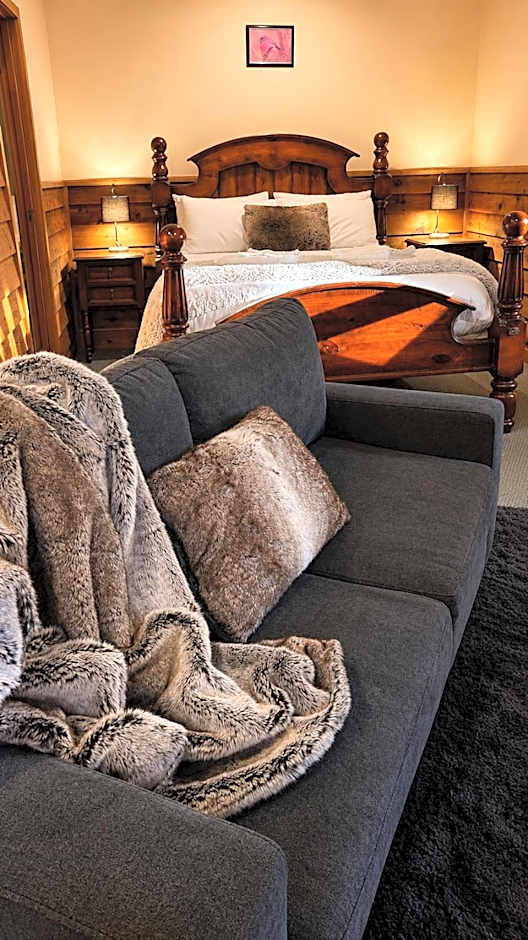Cradle forest inn
