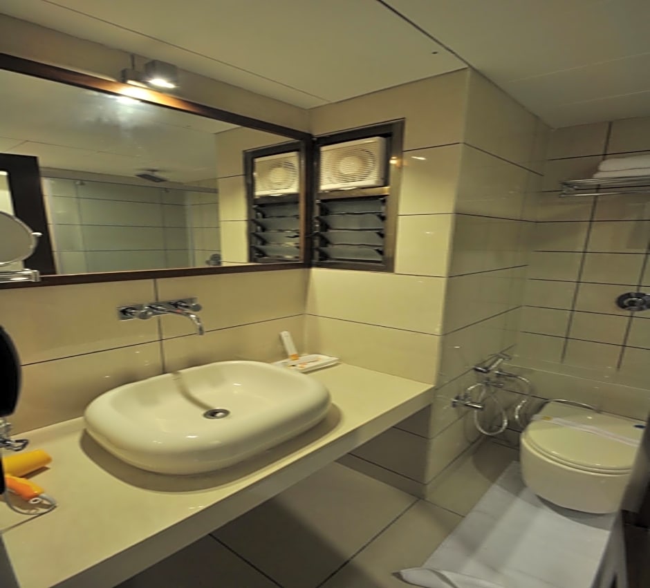 Le Grande Residency - Marriage Certificate Required