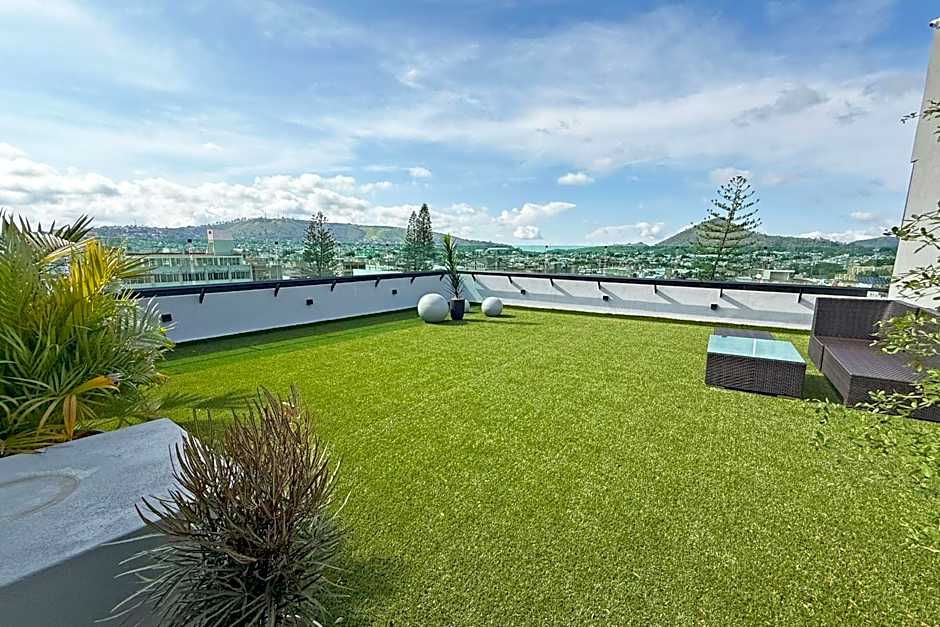 Hotel Fray Junipero Serra