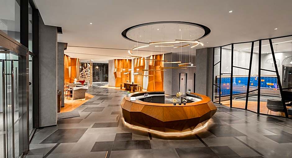 Citadines Marina Halong