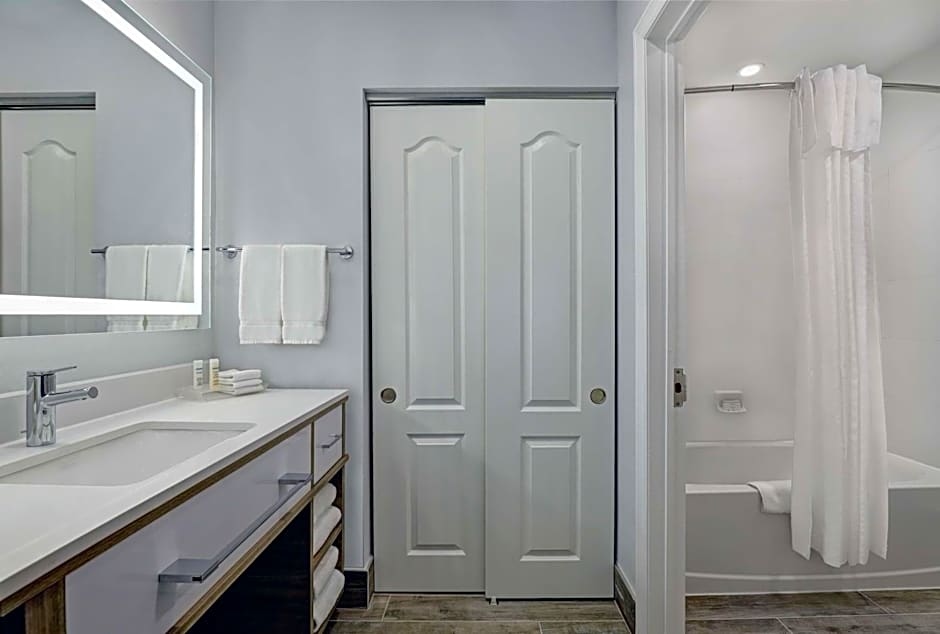 Homewood Suites By Hilton London Ontario