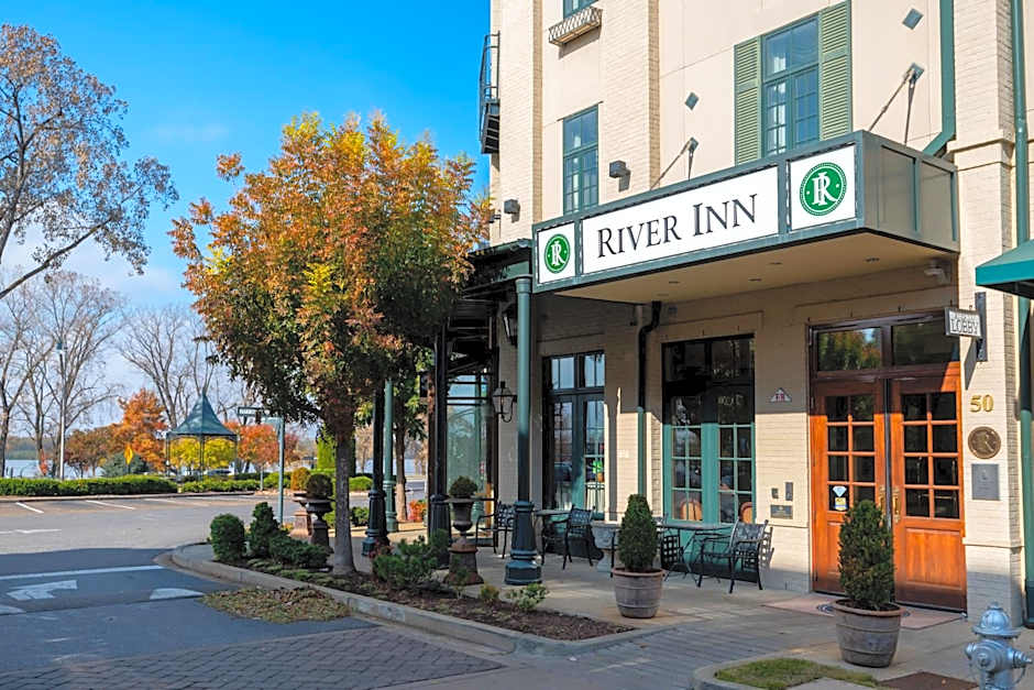 River Inn Of Harbor Town