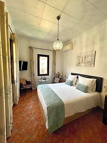 Deluxe Double Room with Mountain View