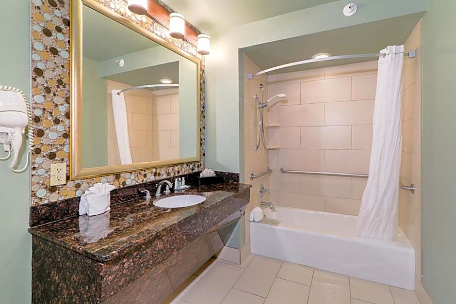 Quality Inn Near the Island Pigeon Forge