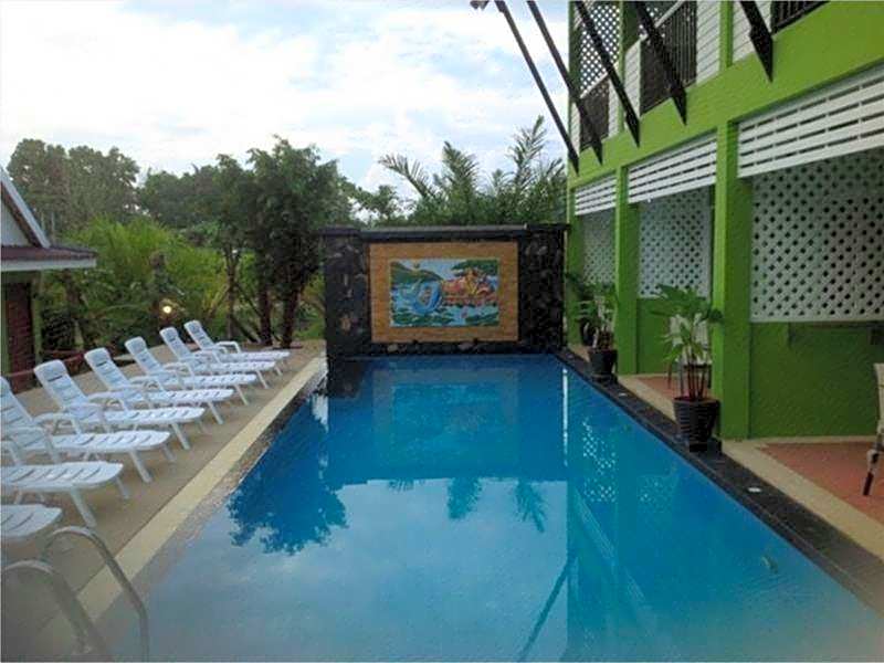 Khaolak C-nior Bungalows