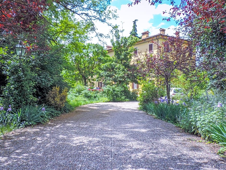 B&B Villa Brizzi – San Lazzaro di Savena, KY