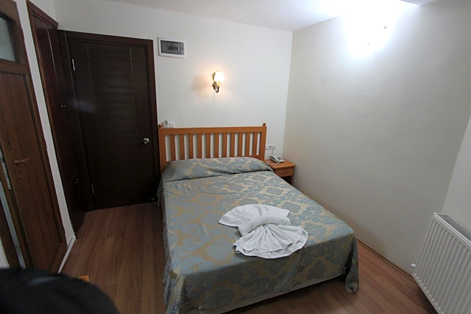 Hotel Ave Maria